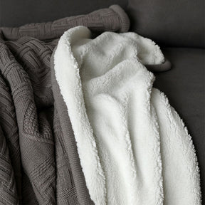 Taiyo Coral Fleece Throw