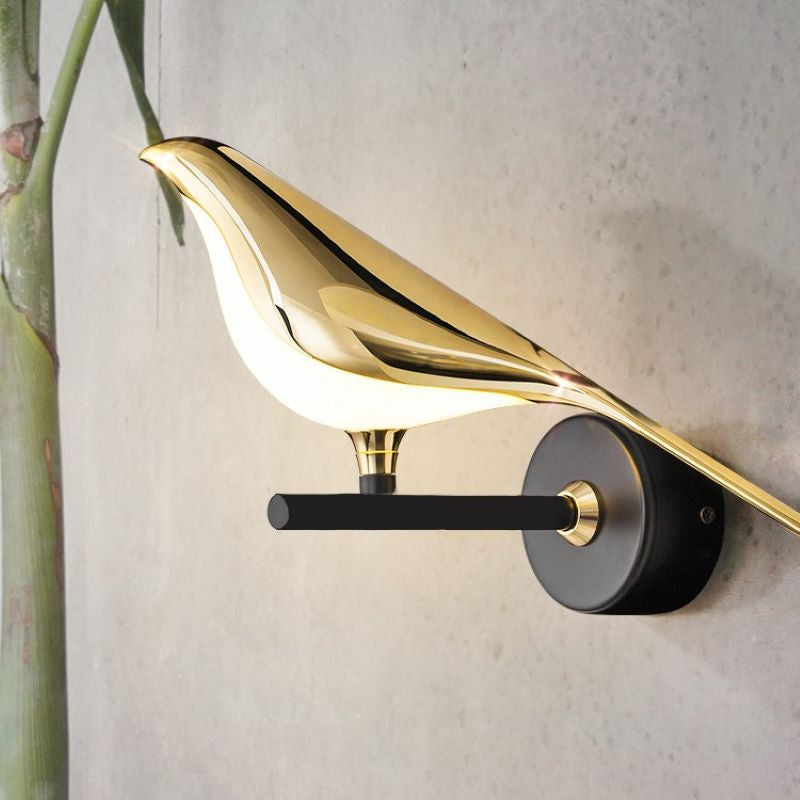 The Magpie Wall Lamp