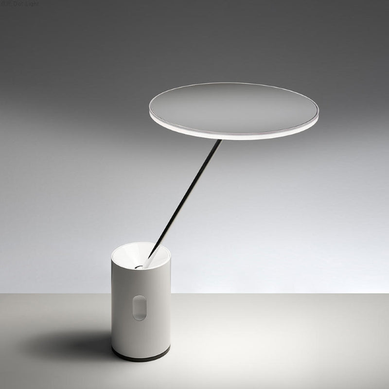 Modern Adjustable Pure White Table Lamp