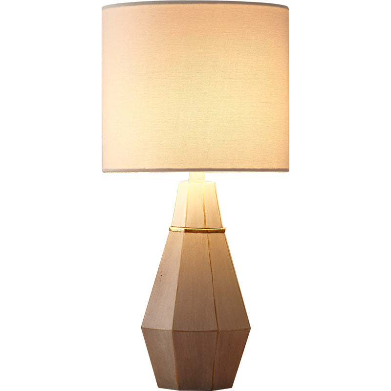 European Style Minimalist Resin Table Lamp