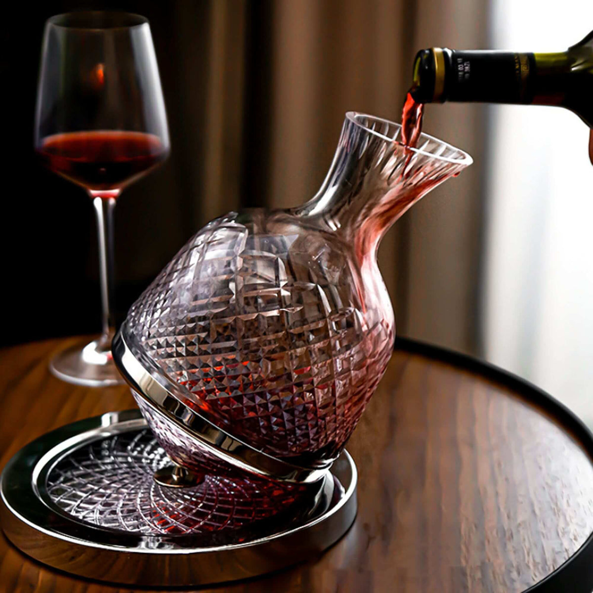Luxury Rotating Wine Decanter