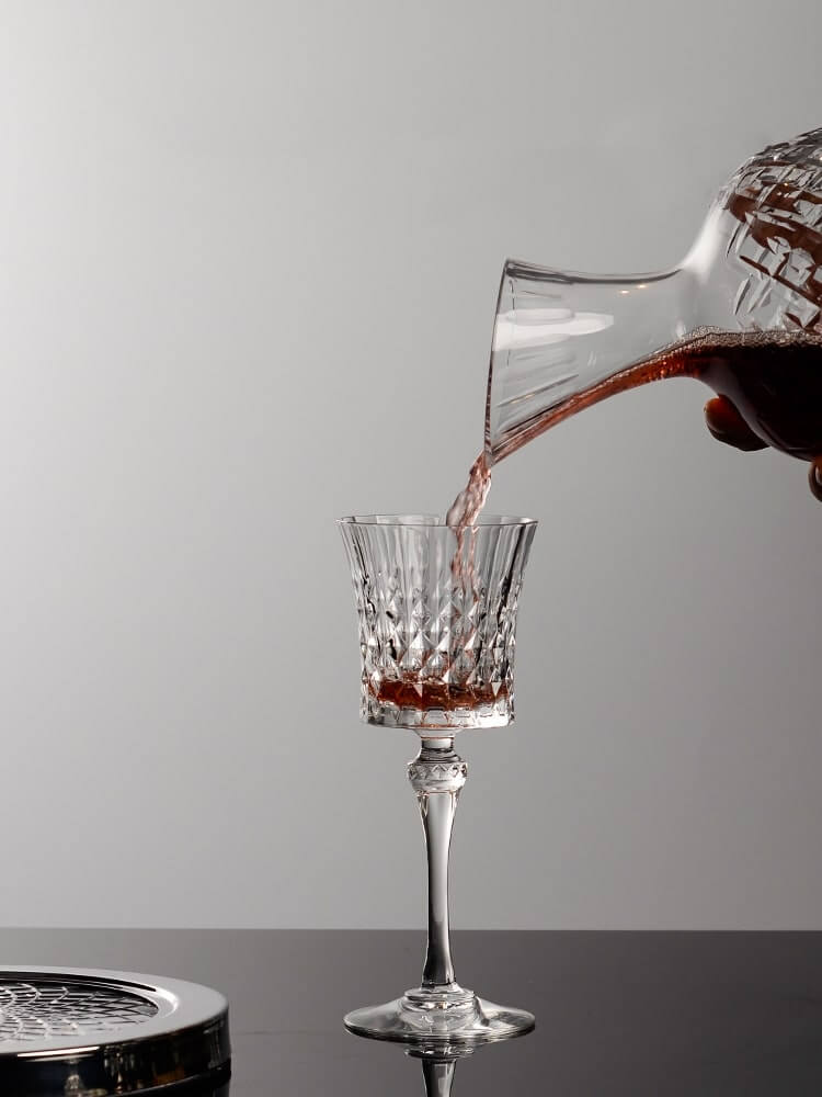 Luxury Rotating Wine Decanter