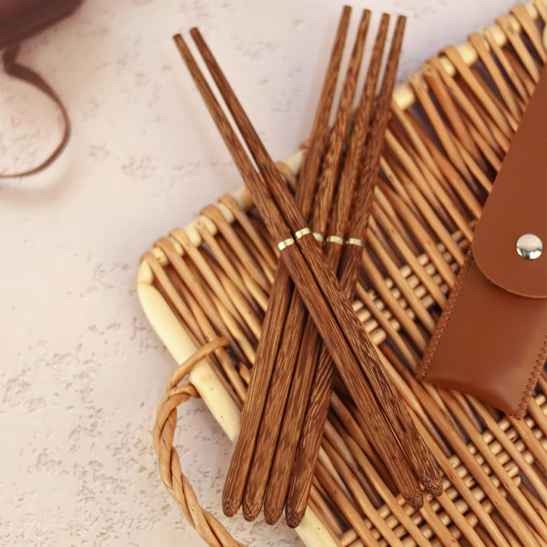 Ryoko Custom Wooden Chopstick Set With Leather Case